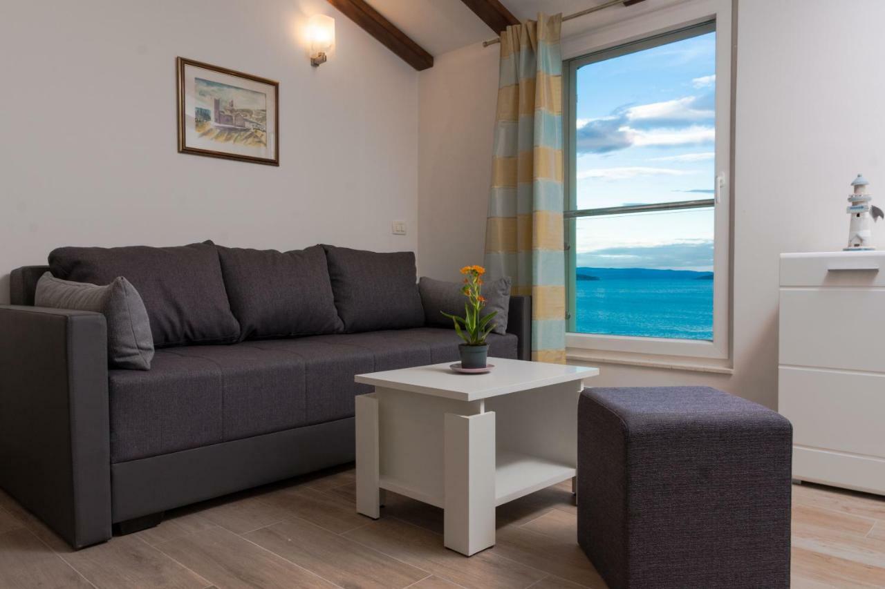 Beachfront Apartments Don Kaštela Buitenkant foto